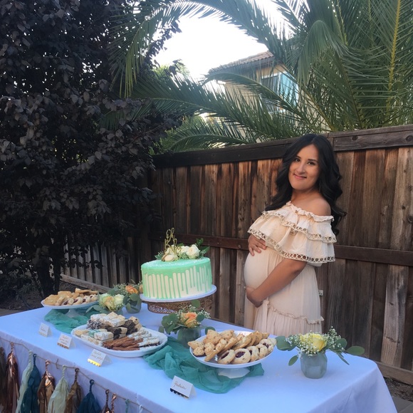 Meet your Posher, Fernanda - Picture 3 of 3